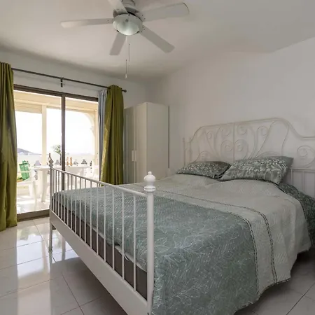 Castle Harbour 5 Apartment Los Cristianos  Exterior photo